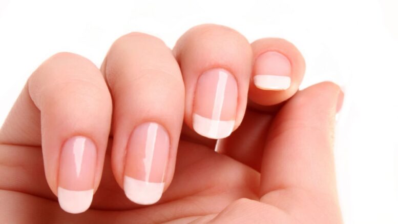 How to make your French manicure yourself